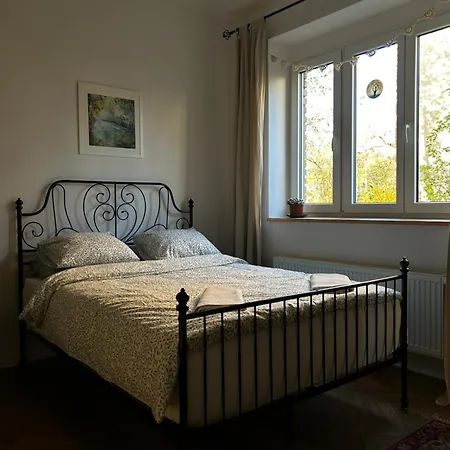 Picturesque, Cozy And Quiet Apartment